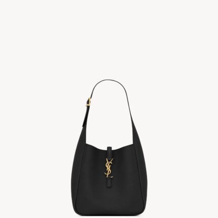 LE 5 À 7 Small Soft Pebbled Leather Shoulder Bag – Style No. 713938AAAUQ1000